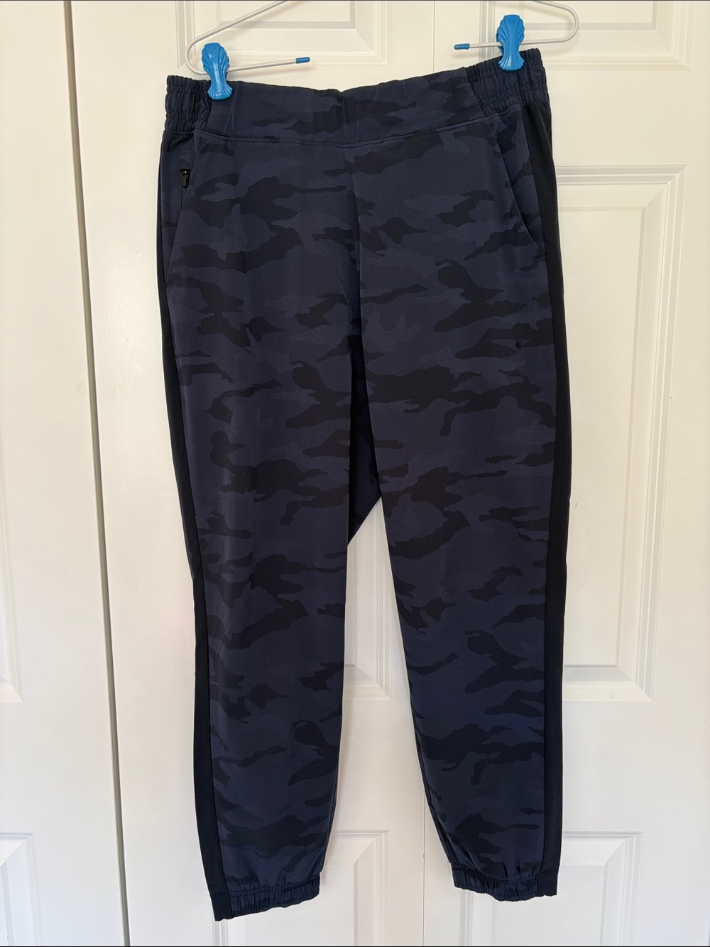 Athleta Navy & Black Camo Jogger Pants